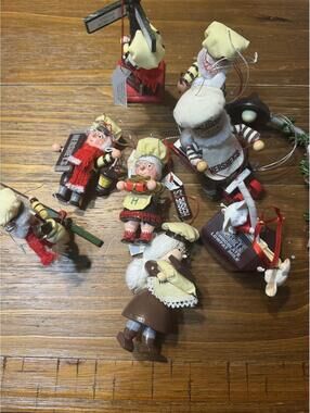 Vintage Hershey’s Christmas Ornament Lot Elves Cocoa Kiss Sled Streetlamp 90s